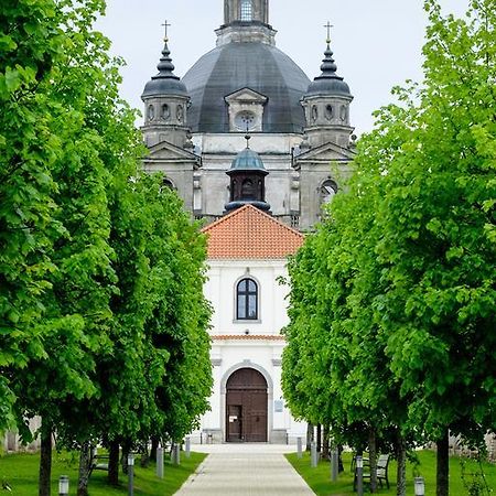 Monte Pacis In Pazaislis Hotel Каунас Екстериор снимка
