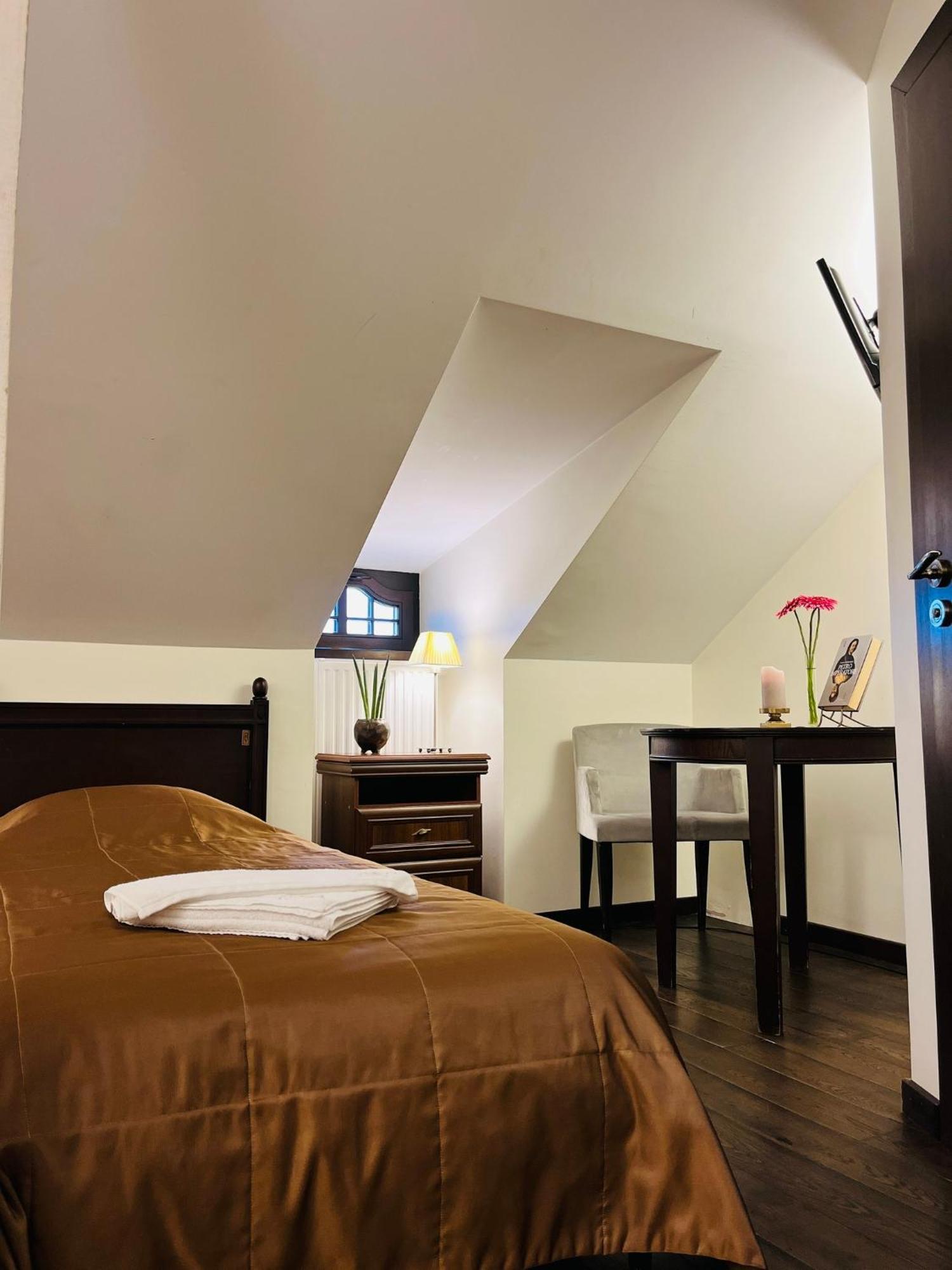 Monte Pacis In Pazaislis Hotel Каунас Екстериор снимка