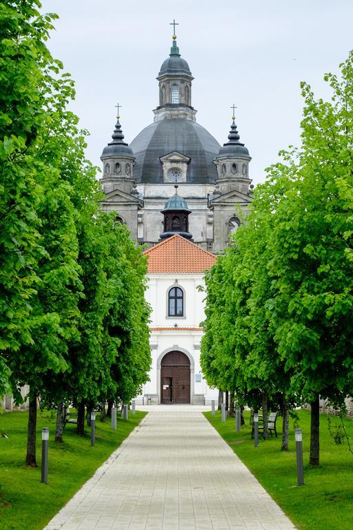 Monte Pacis In Pazaislis Hotel Каунас Екстериор снимка